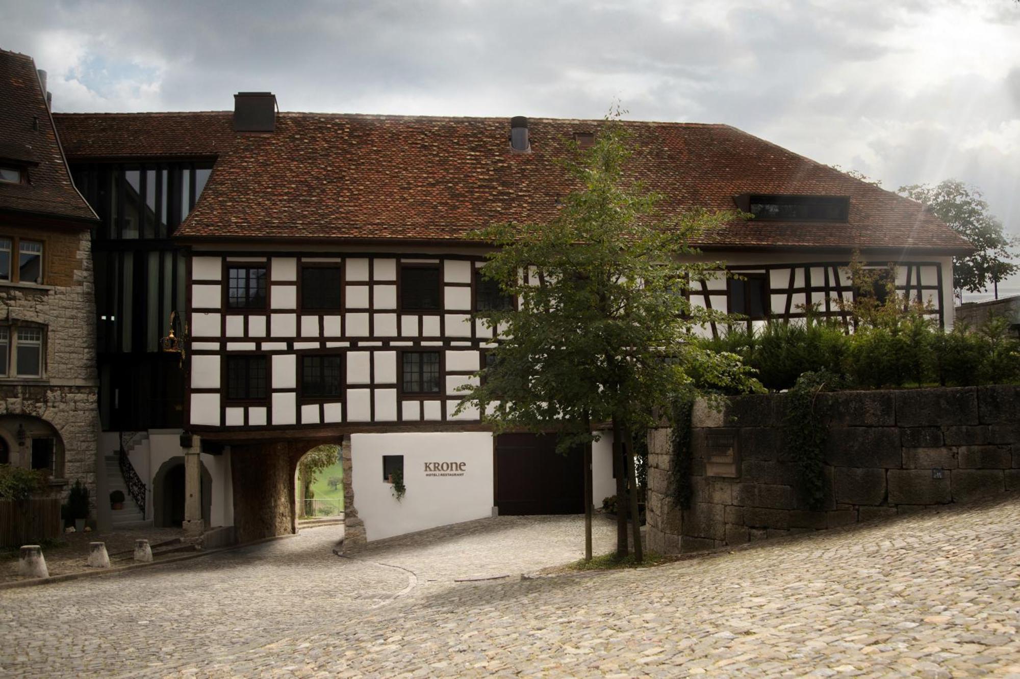 Hotel Krone Regensberg Bagian luar foto